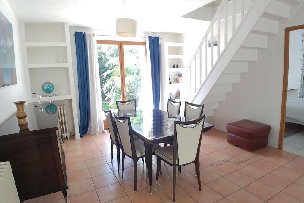 Comme A La Maison Cenon Exterior photo
