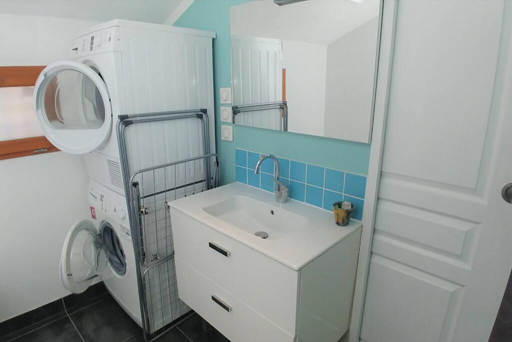 Comme A La Maison Cenon Exterior photo